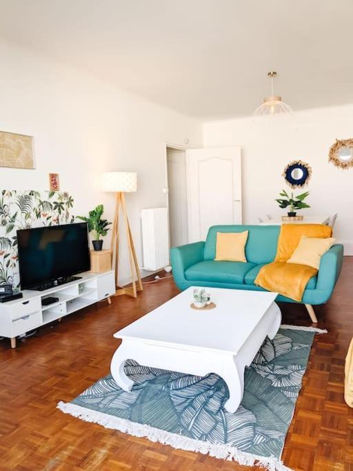 Апартаменты Cosy Mirabelle 2Ch - Parc Expo - Balcon & Parking По Экстерьер фото